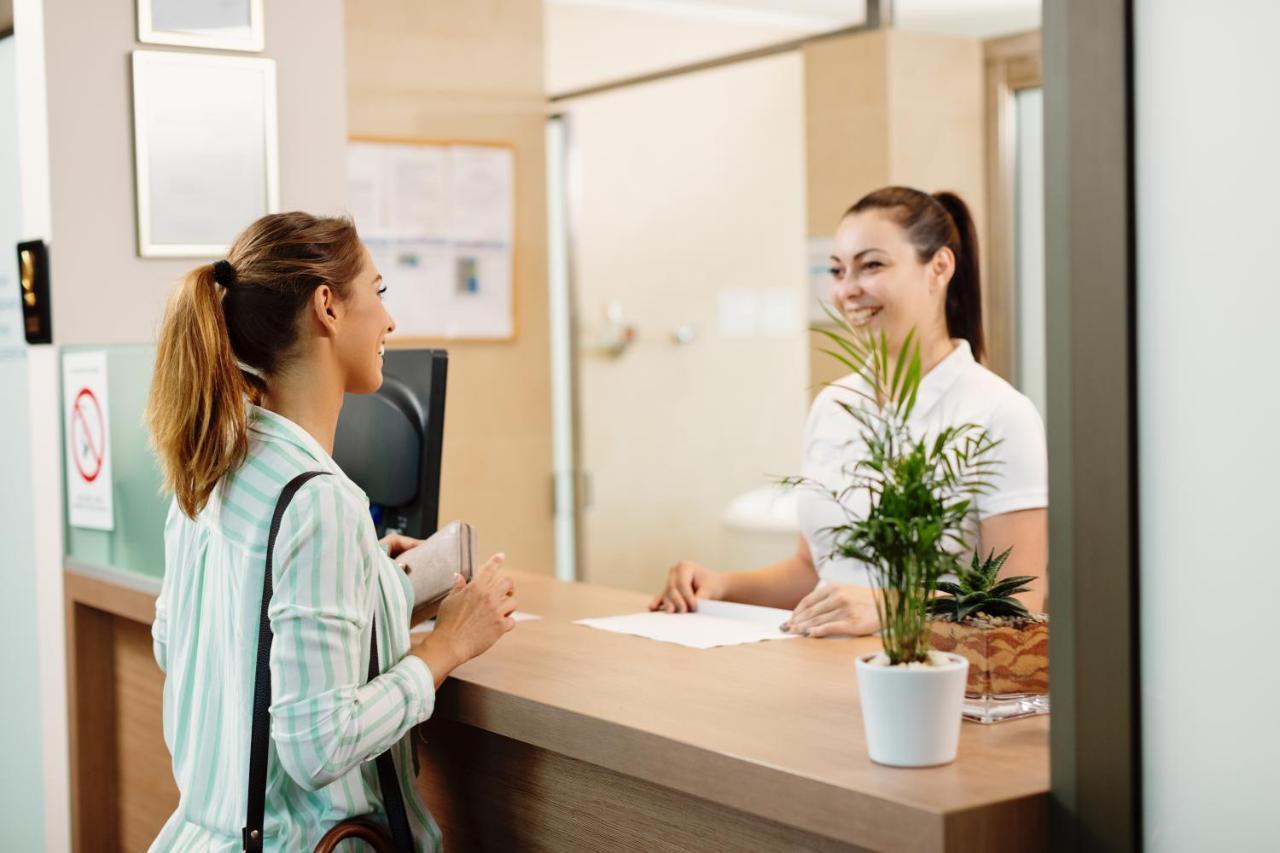 Hotel Premier Aqua - Adults Only Vrdnik Εξωτερικό φωτογραφία Receptionist at work